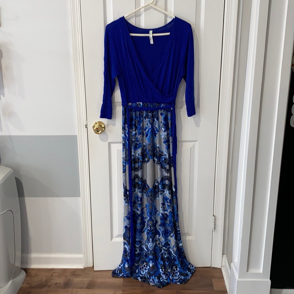 Belted maxi dress